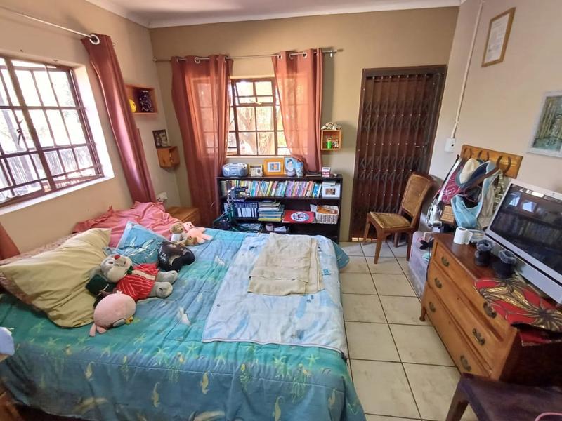 7 Bedroom Property for Sale in Hartbeespoort Rural North West